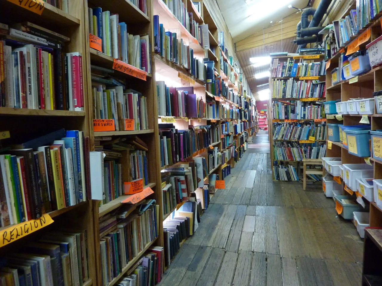 BB religion and sheet music corridor 21-04-2017.jpg