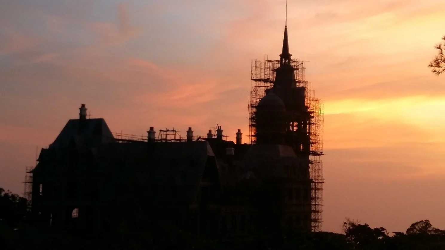 Photo: At present, there are renovations of important places built in the French colonial period. (1)