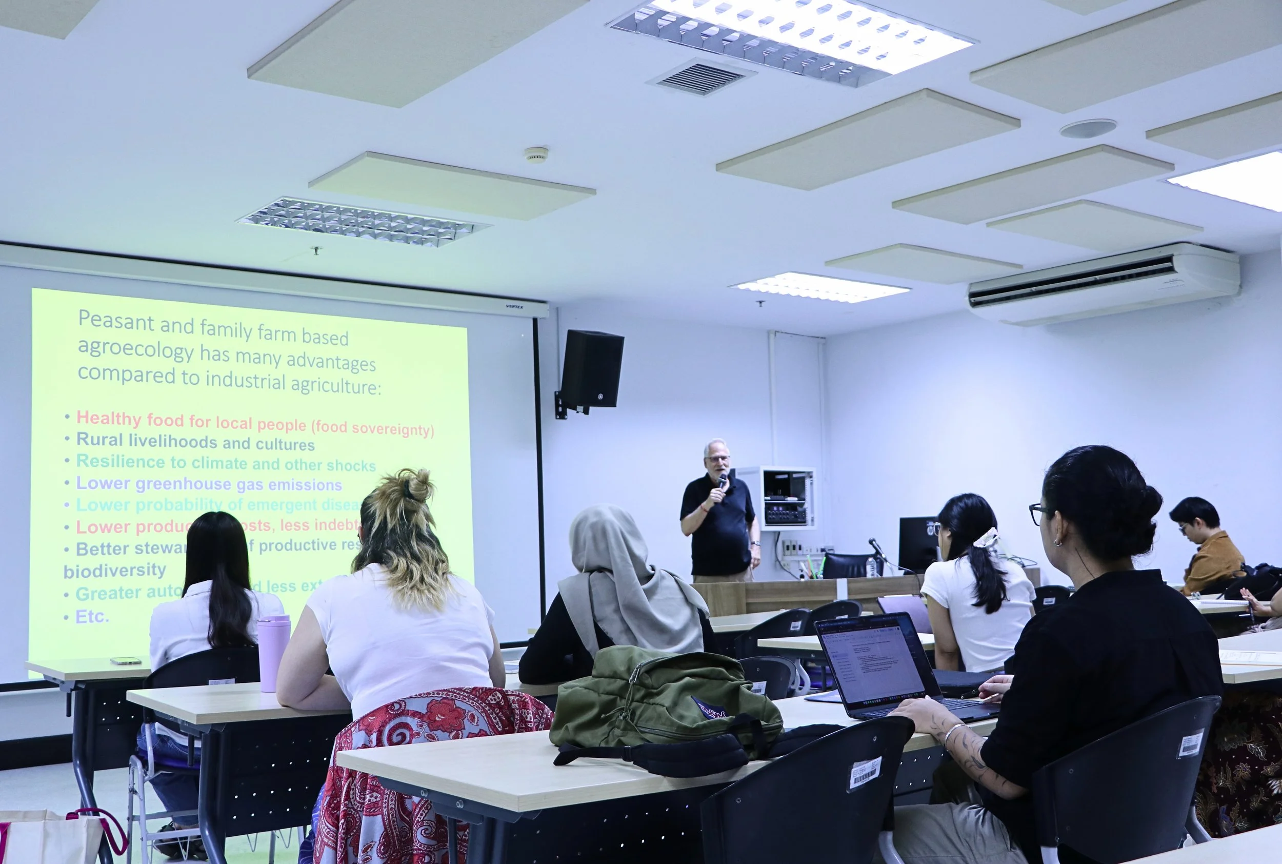 b4feea27-f5d3-403e-ab09-b7f5ad7877f0.jpg