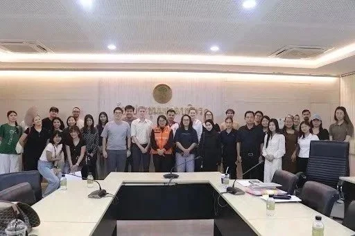 de97aee7-41a9-450c-915a-c46ea400fa48.jpg