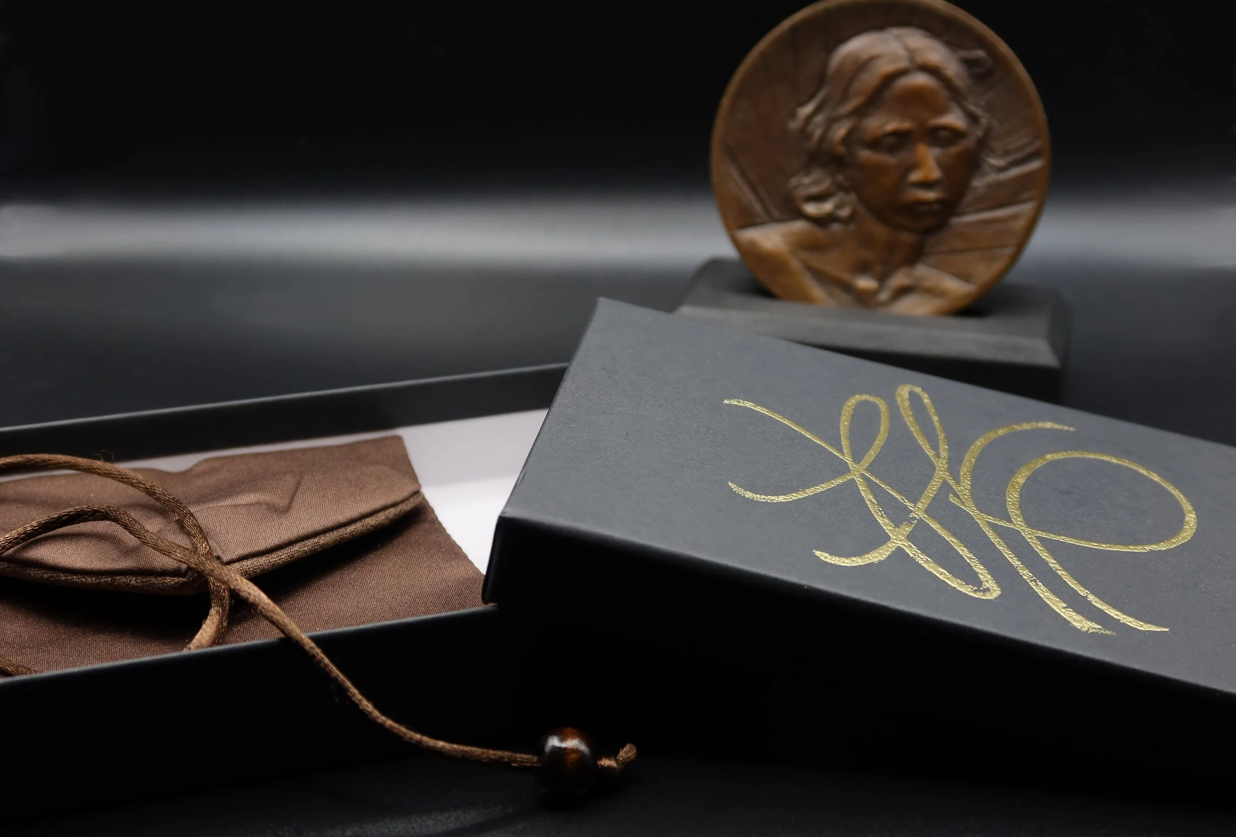 Builder Medallion.jpg