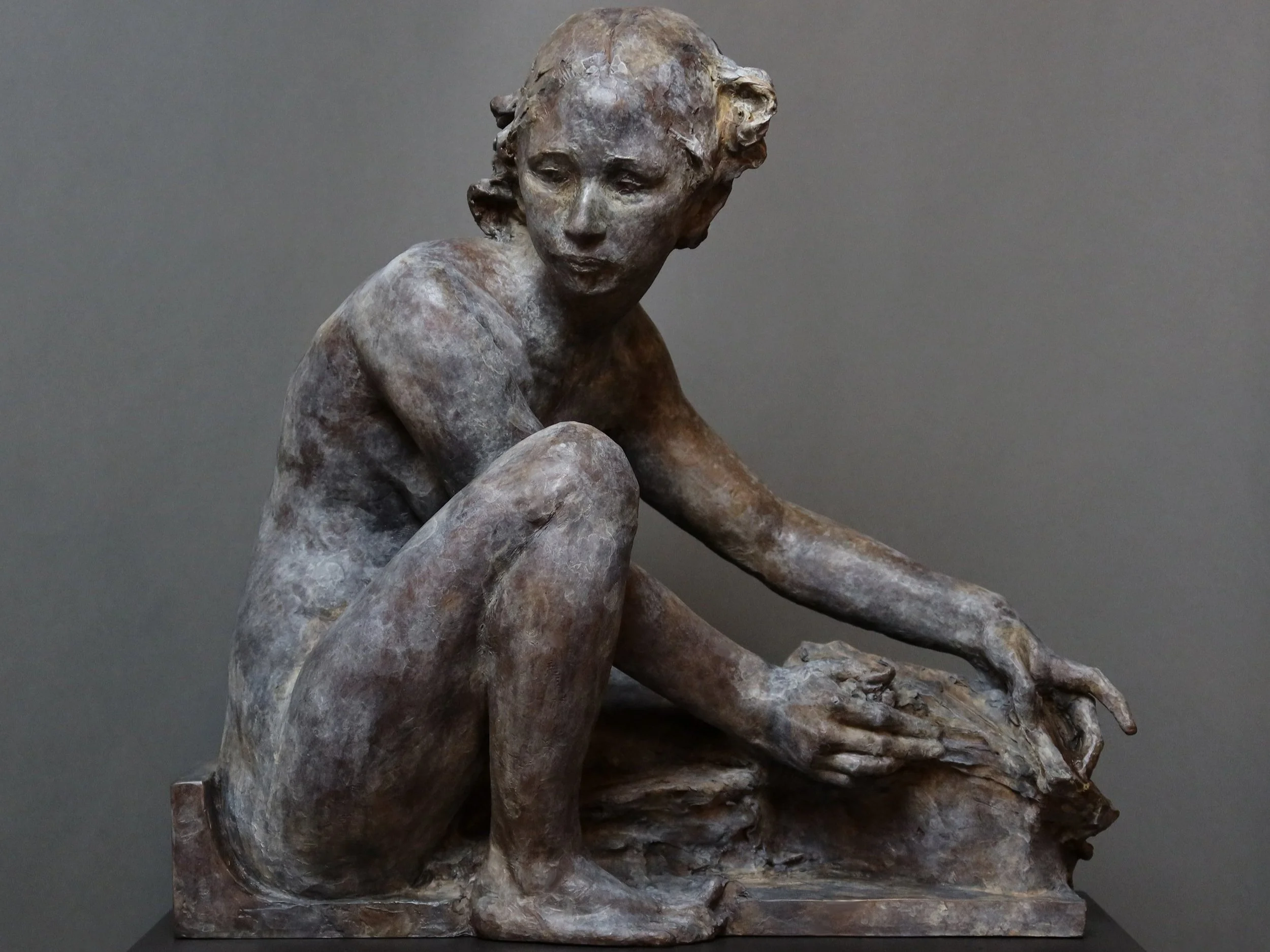 Figure Modeling: Designing the Seated Pose at Lyme Academy of Fine Art