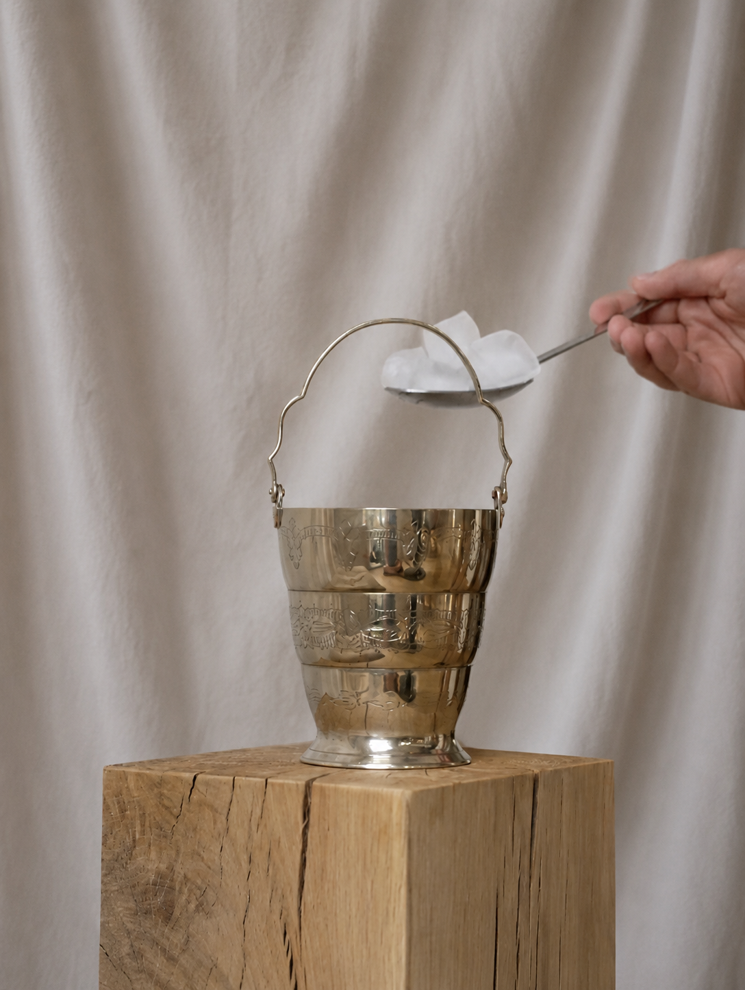 02. Wine Bucket.png