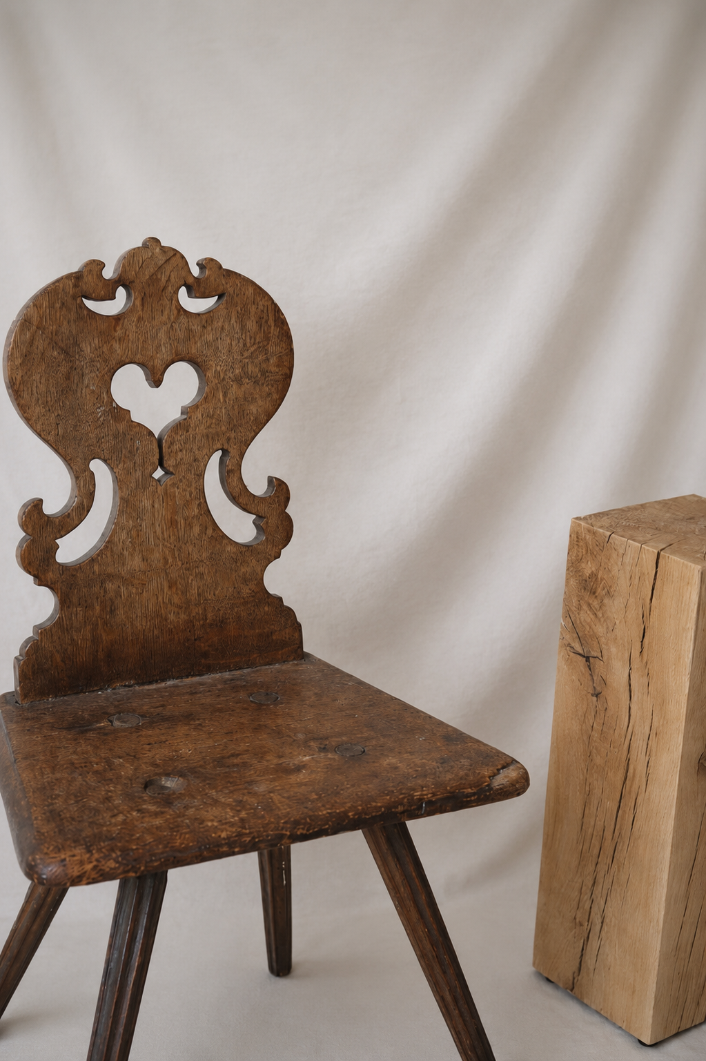 03. Swedish Chair.png