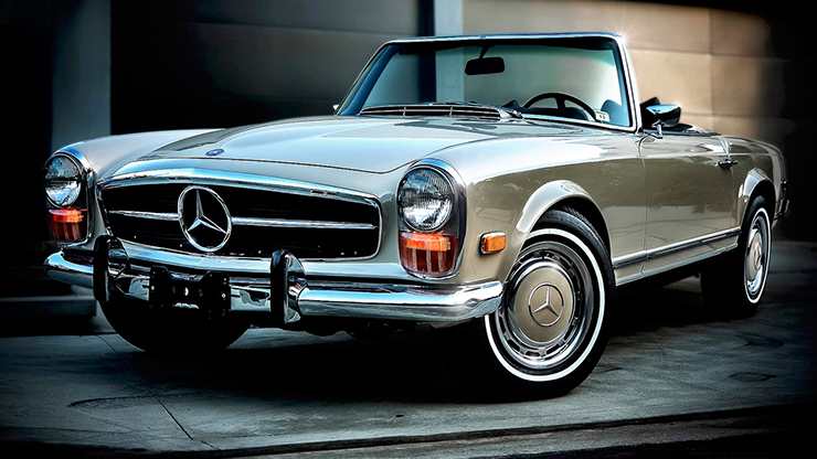 Monday Luxe Inspiration - The Mercedes Benz Pagoda
