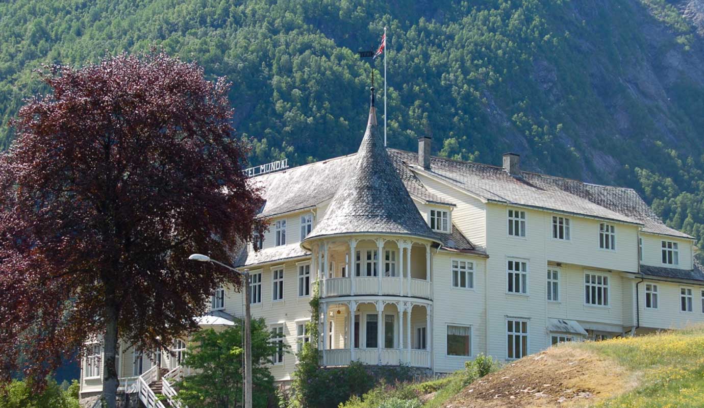 Hotel Mundal from 1891