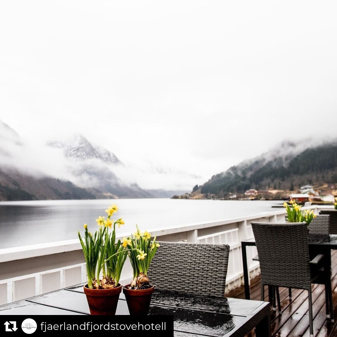 Easter is on the way! 🐣 Be sure to check out our opening hours and the various possible activities in Fj&aelig;rland! 

Enjoy your weekend! ❤️

📸 @hellefrogner

@norskbremuseum
@fjaerlandfjordstovehotell
@brevasshytta
@boyumcamping
@den_norske_bokb