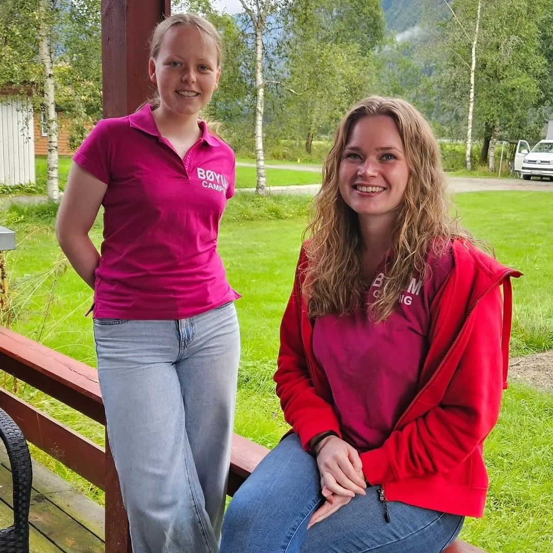 Repost from @boyumcamping
&bull;
D&aring; n&aelig;rmer vinteren seg og dei fleste av v&aring;re ansatte som alle har lokal forankring i Fj&aelig;rland er tilbake p&aring; skulen. 👍
Takk for ein fantastisk jobb i sommar og h&aring;per gjestene v&arin