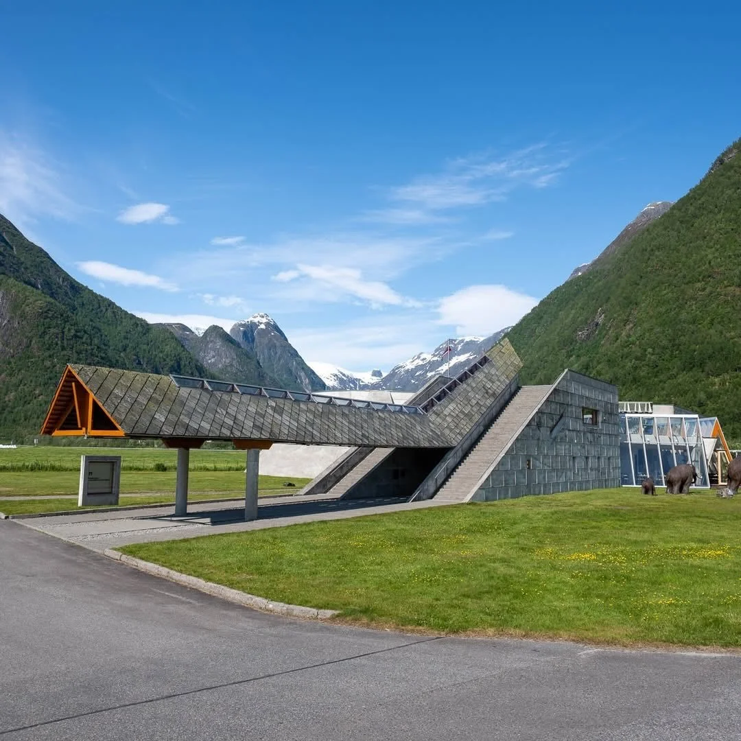 Repost from @norskbremuseum
&bull;
Eit lite juleg&aring;vetips rett f&oslash;r helga: Livsvarig medlemskap hj&aring; Norsk Bremuseum 😄

Lenke finn du i bio! God helg! 😊

#fjaerlandfraafjordtilfjell #fjaerland #fj&aelig;rlandsfjorden #sogndal #mittv