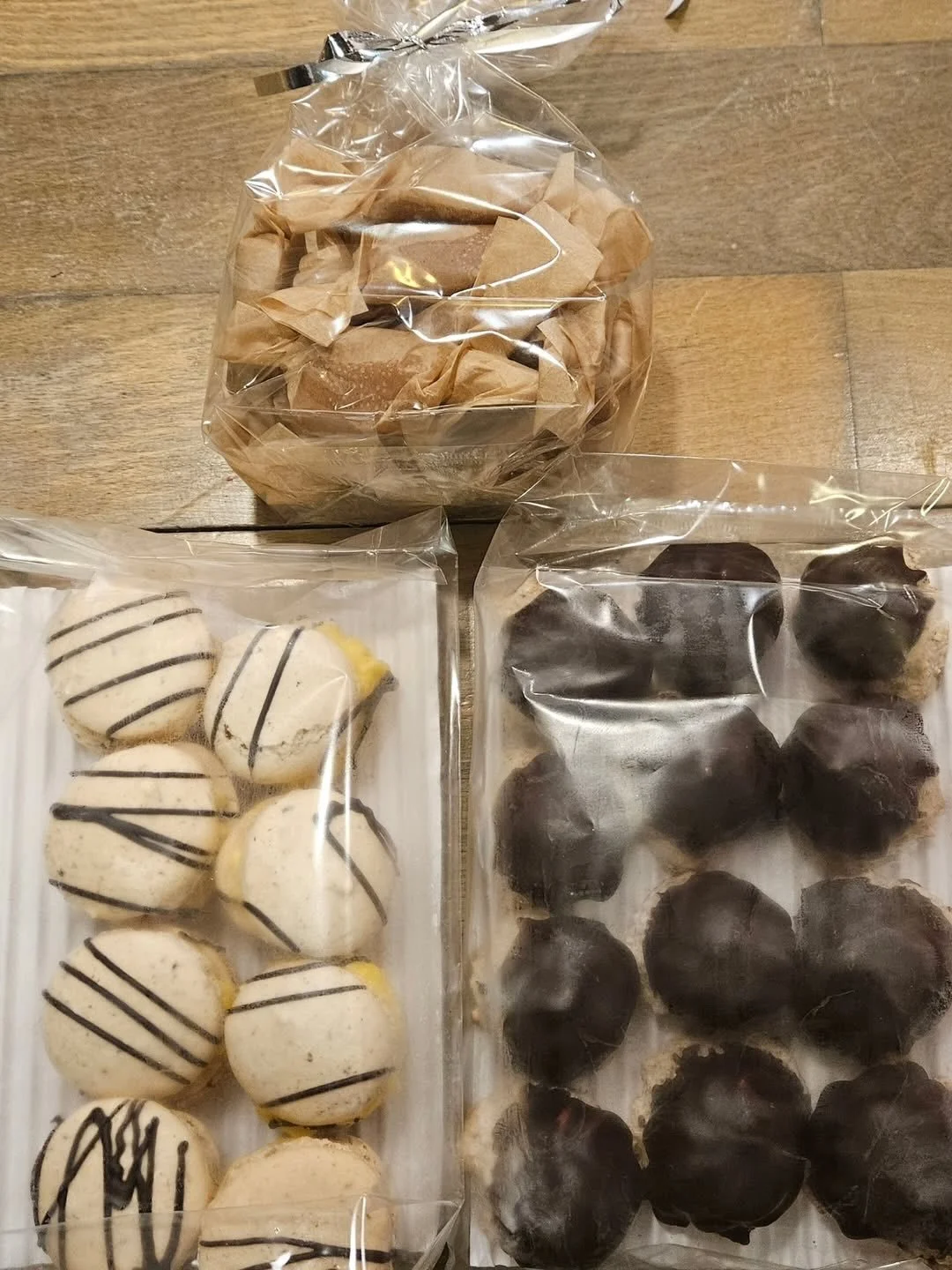 Repost from @boyumcamping
&bull;
L&oslash;rdag er det mulig &aring; kj&oslash;pe kaker og pizza, ope 16 til 23. Velkommen. 
Begrenset antall kaker.
Takeaway, ring oss p&aring; nr 48235724

V&aring;re samarbeidspartnere i Fj&aelig;rland. 

@fjaerlandf