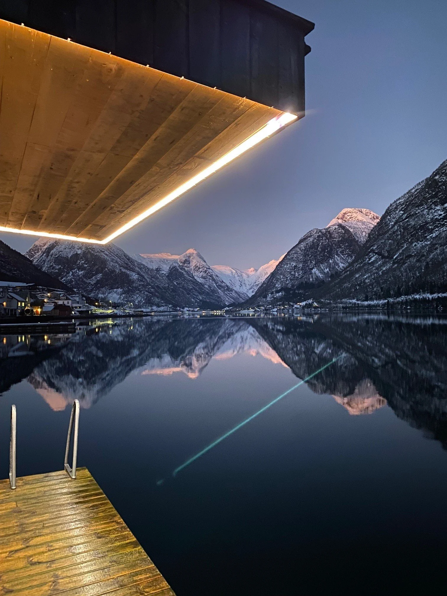 Fjordsauna i Fjærland2.jpg