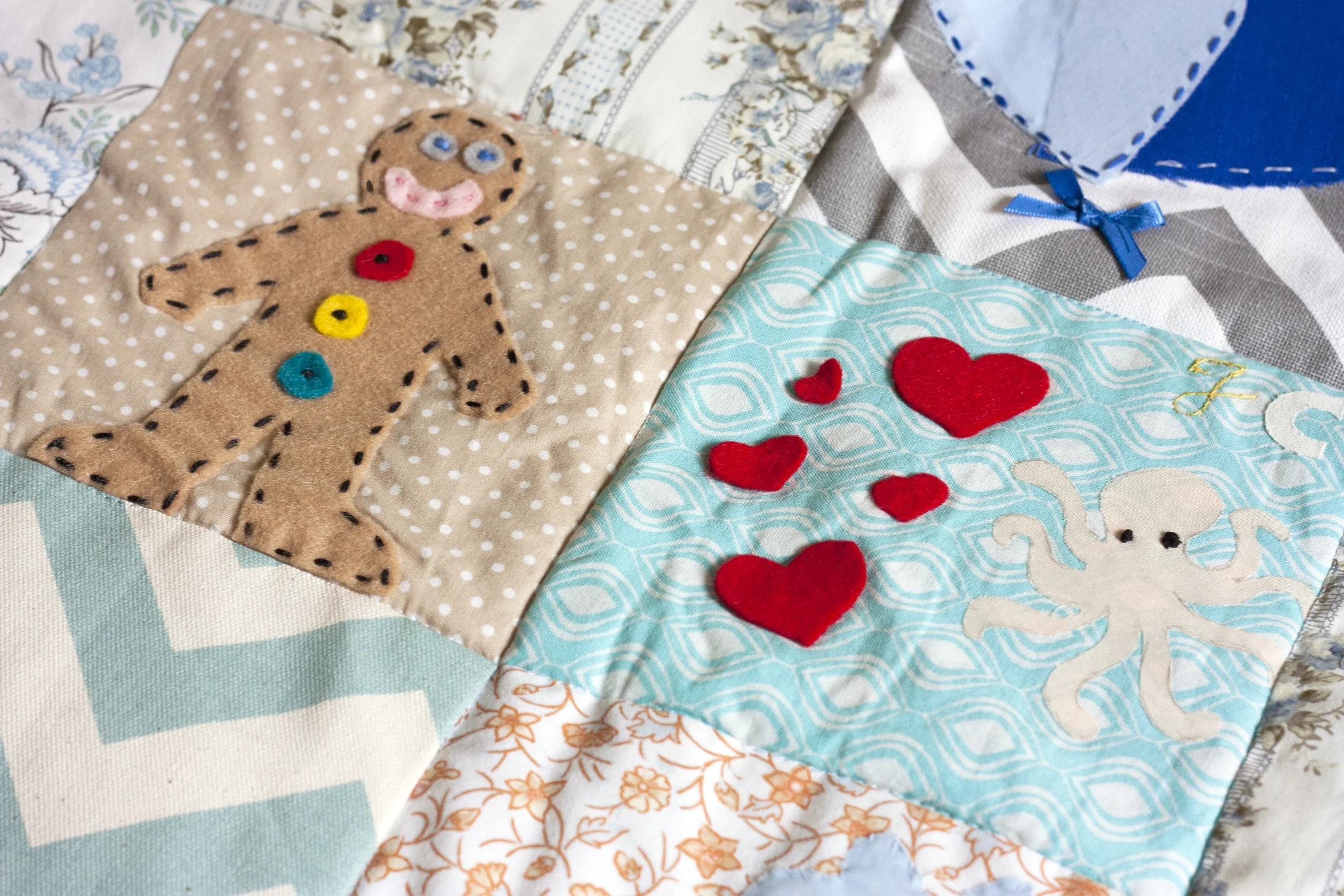 THE CRAFTY HEN BABY PATCHWORK QUILT 1.jpg