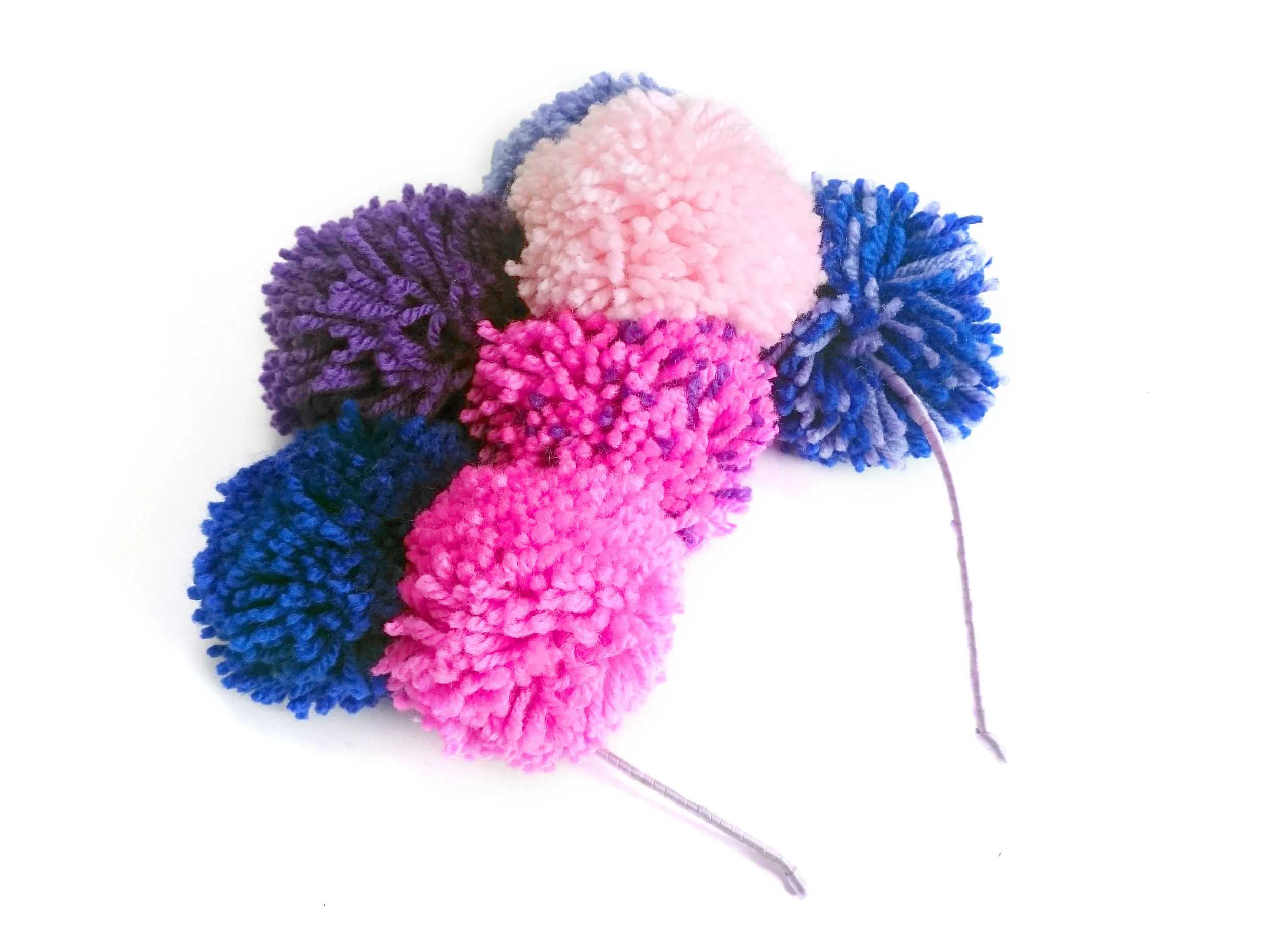 Pom pom crown making workshop 1.jpg