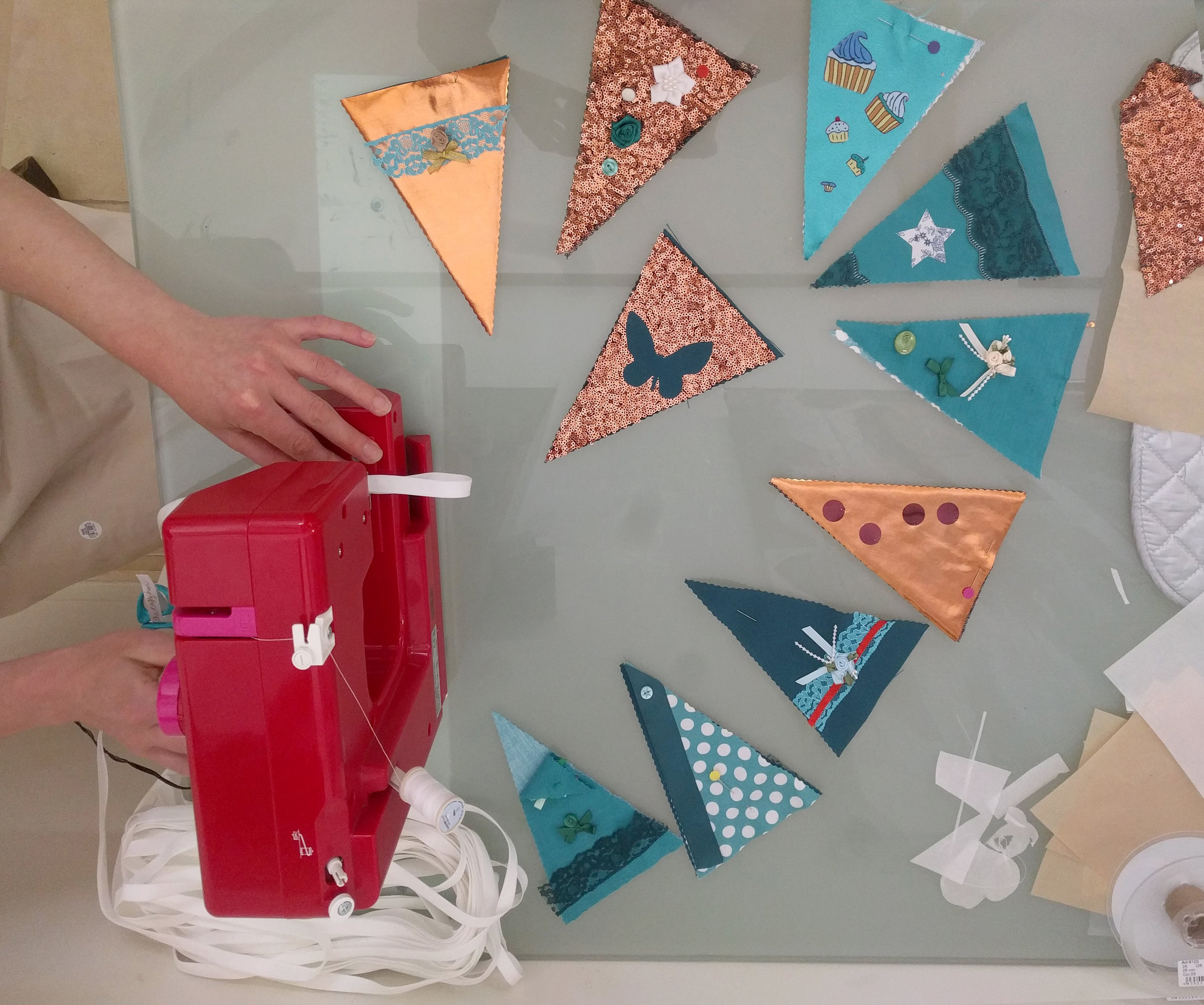BUNTING MAKING CRAFT PARTY.jpg