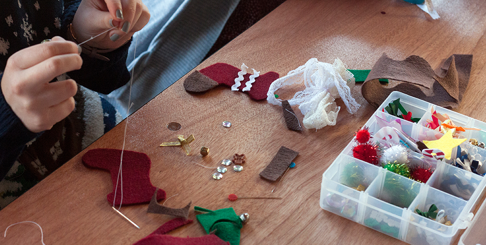 The+Crafty+Hen+FESTIVE TEAM EVENT ACTIVITY MAKE BRISTOL.jpg