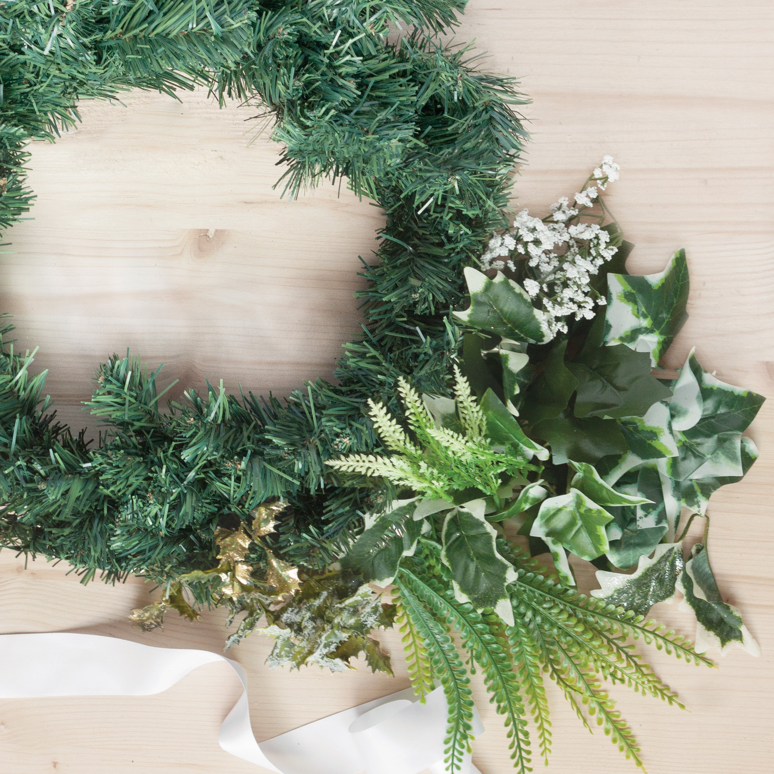 Foliage-Wreath-Kit-working-web.jpg