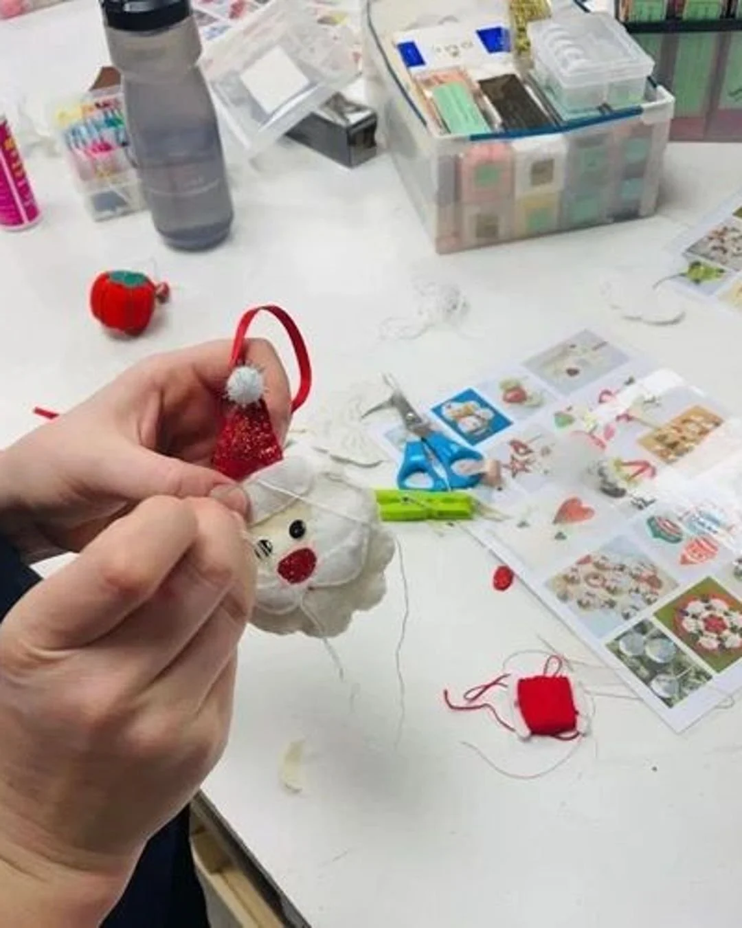 Festive Felt Decoration making 🪡🎄
The perfect group activity to welcome the lead up to Christmas!

Create your own seasonal felt tree ornaments! We&rsquo;ll bring along a range of colourful felt, trims and more to inspire your Christmas creations ✨