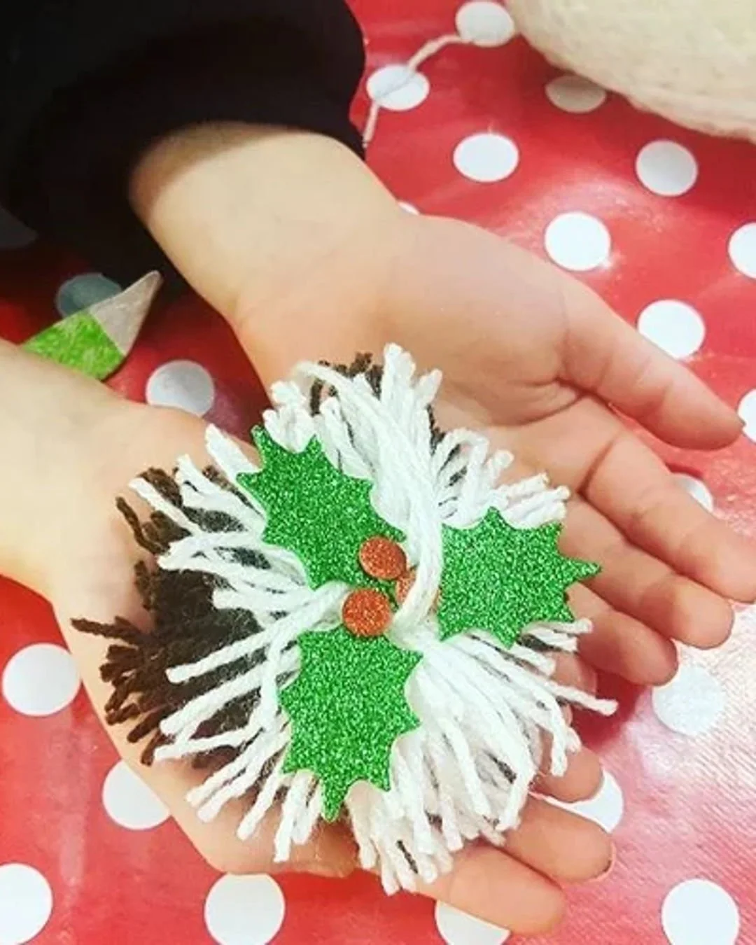 Family friendly Christmas drop in craft stalls perfect for large events this year!

Our family favourites for craft stations include:
Pom Pom Christmas Puds, Festive Wooden Decorations, Ceramic Ornament Painting and Christmas Cracker Making!

We can 