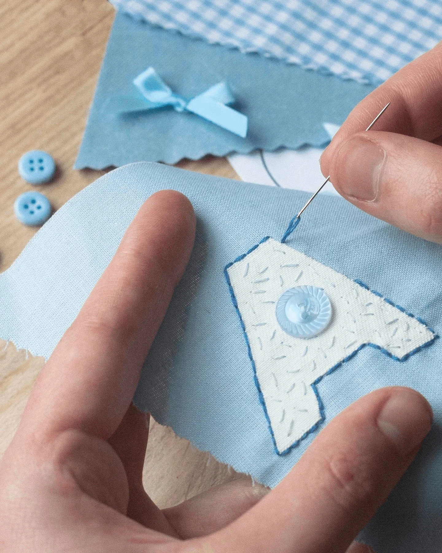 Make memories with the bride 💕
Our DIY bunting kits are a lovely hen party activity for the whole of team hen or for smaller personal days with the bride in the lead up to the wedding, helping you  to create heartfelt decorations for the wedding day