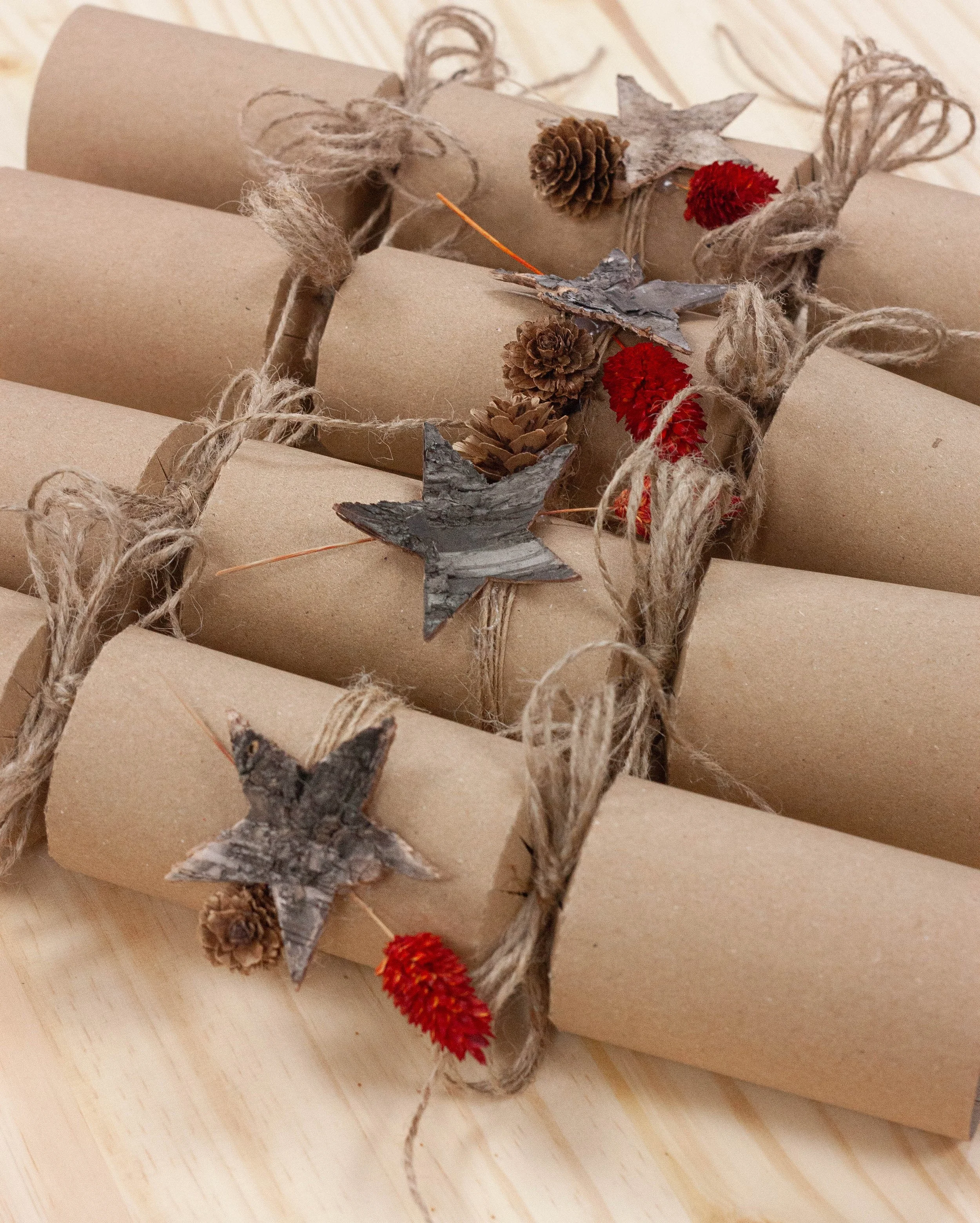 Natural Environmental Cracker Making Idea The Crafty Hen Brighton.jpg