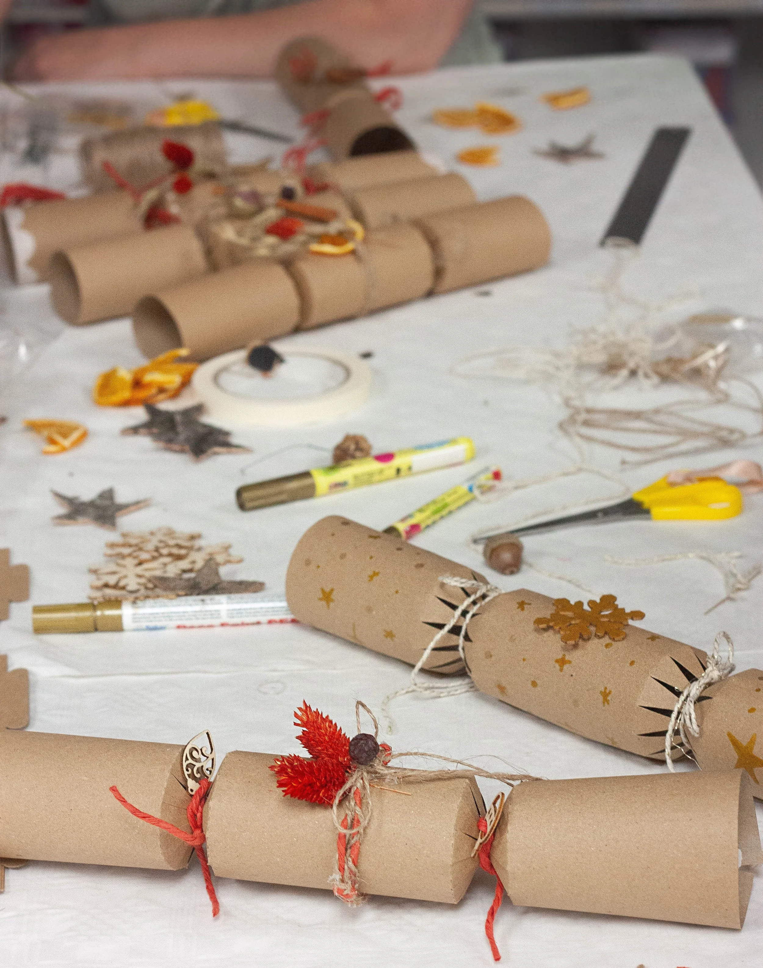 Dried Flower Cracker Workshop The Crafty Hen.jpg