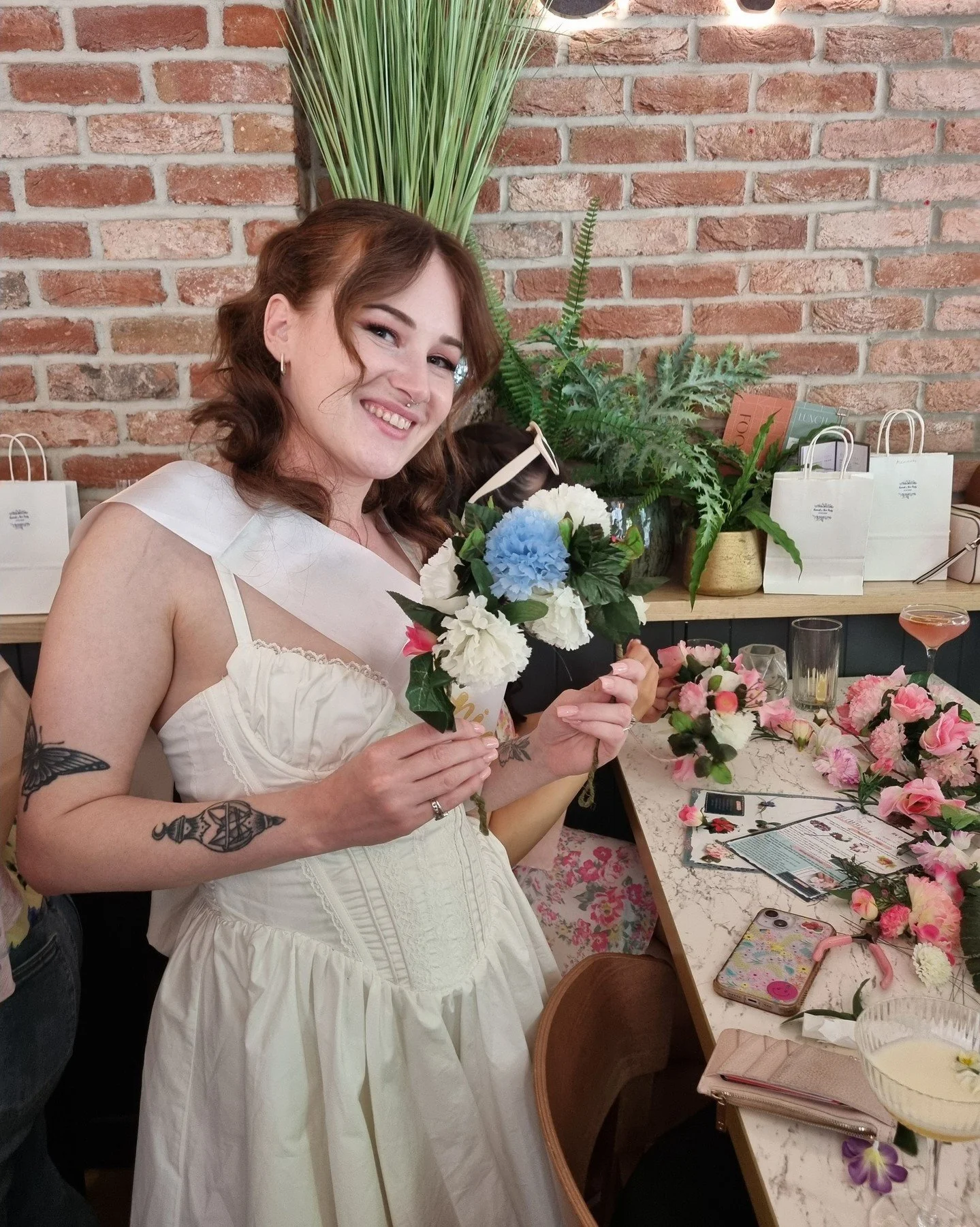 Hen Party Inspiration for the brides besties! 💁&zwj;♀️ 

🌸 Flower Crown Making 
🎨 Ceramic Painting
💎 Jewellery Making
👩&zwj;🎨 Glass Painting 
🪡 Patchwork Quilt Making

Which one would your bride-to-be choose? 

P.s you can view our full range 