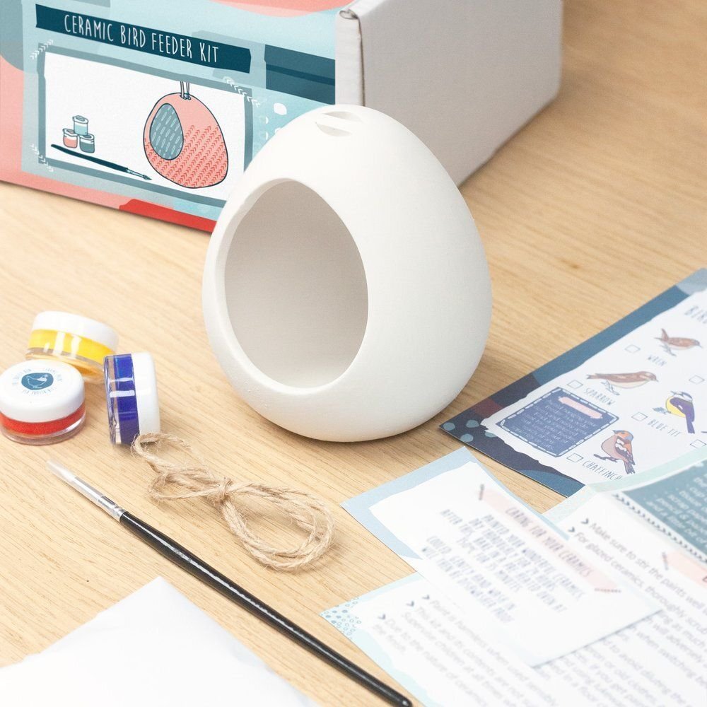 Our painting kits are great for all ages! The perfect option over the summer holiday! Take on holiday or have a housey day activity for the kids and teens 🙌 

Available directly from our website, we have a wide range of painting kits available along