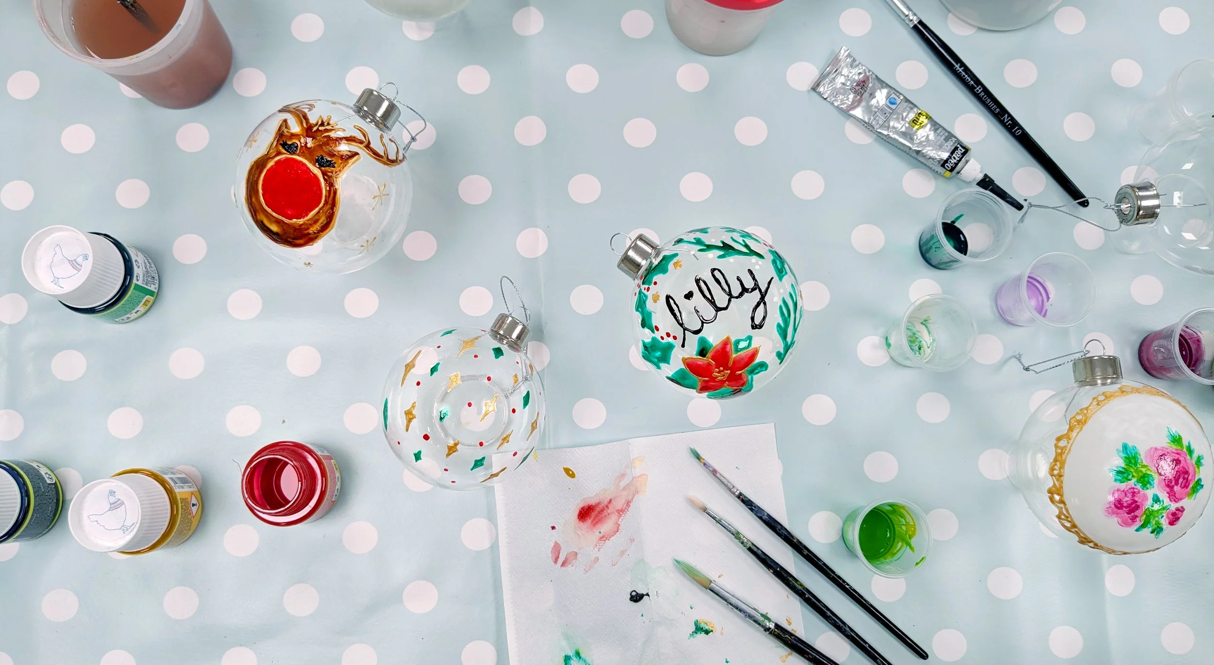 Glass PAINTING Baubles Festive The Crafty Hen.jpg