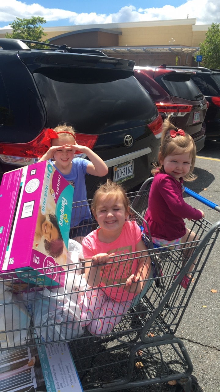 EVERYONE LOOK INTO THE SUN AND SHOW ME YOU LOVE SHOPPING!