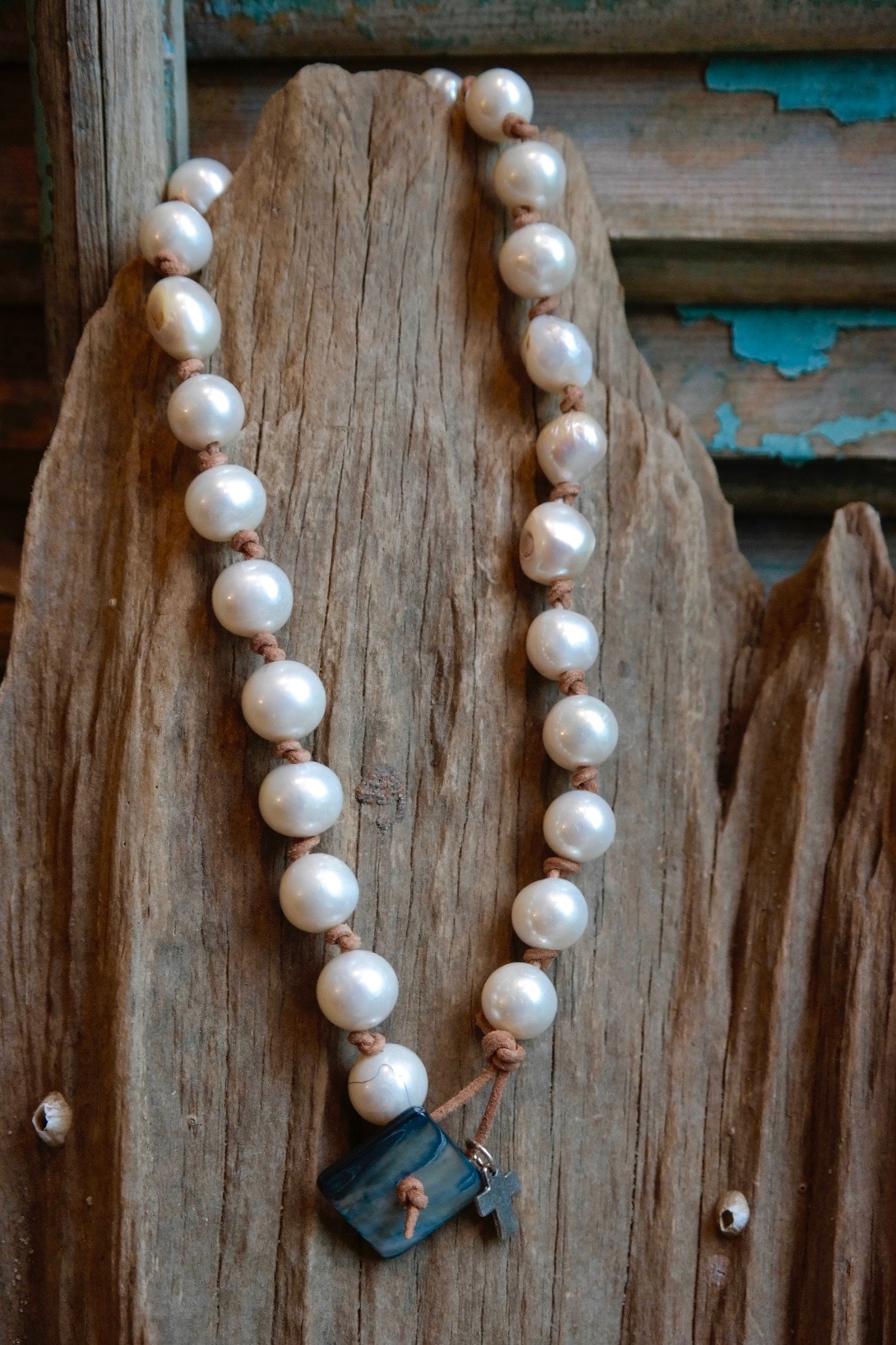 Full Strand Pearl w/ Mother of Pearl & Silver Cross
