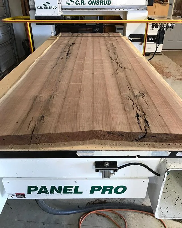 Now that's a #walnut #slabtable !!!! 😵😳🤤