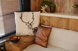 SeasonDecor1.jpg