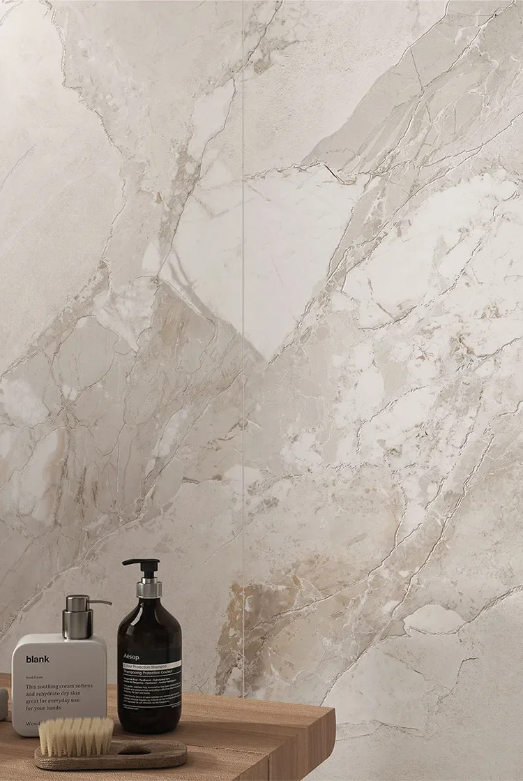 bottega-blend-white-vertical-ambient.webp