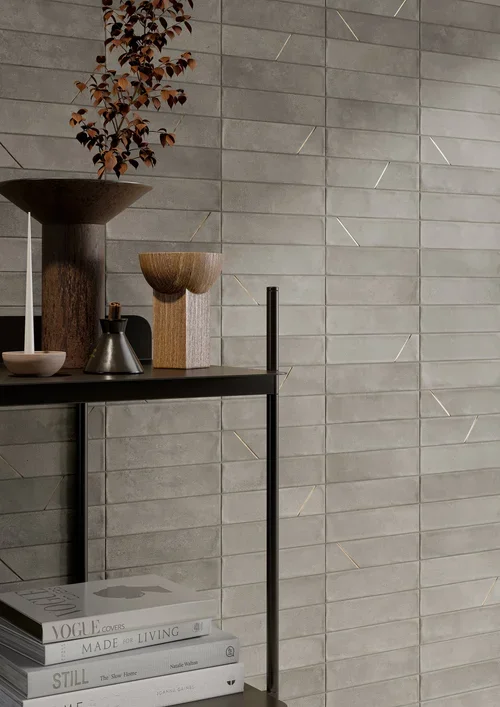 Rondine_Cruda+Brick+Grigio_Jpg+RGB_V3 (1).webp