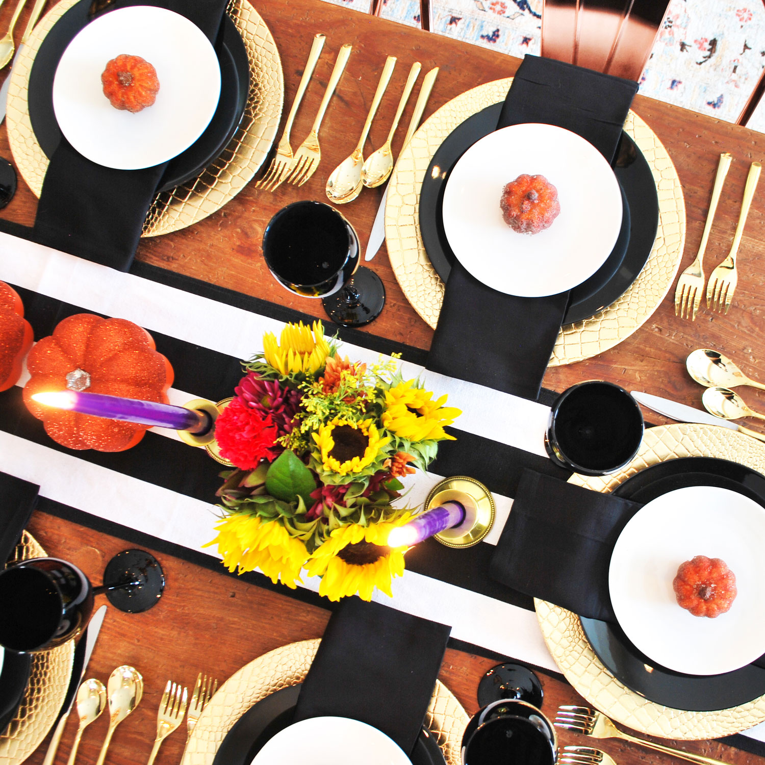 Get Spooky Chic with This Halloween Tablescape