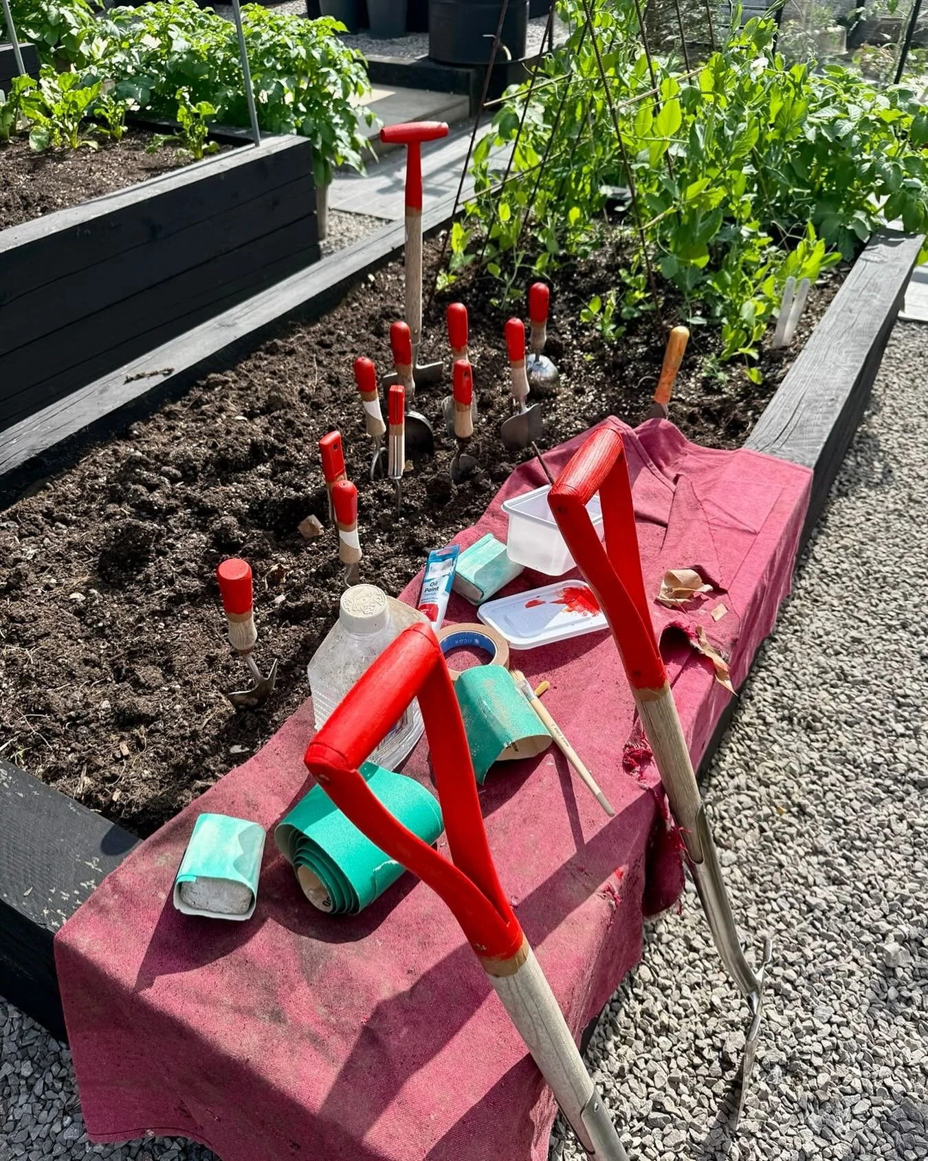 Won&rsquo;t be losing them now&hellip;.

#gardentools #garden #design #gdn #cambridgegardendesign #supernature #supernaturegarden #supernaturelandscape #cambridge #gardendesign #landscapedesign #plantingdesign #planting #sketch #dreamgarden #gardenid