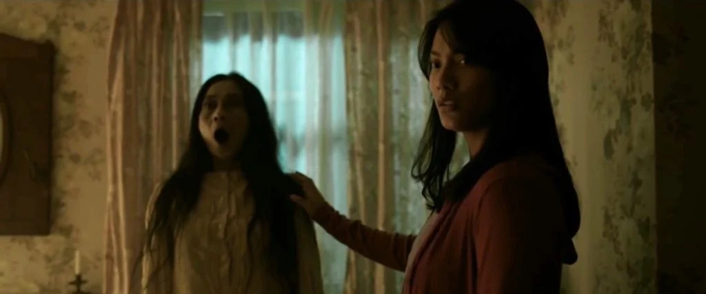 satans-slave-movie1.jpg