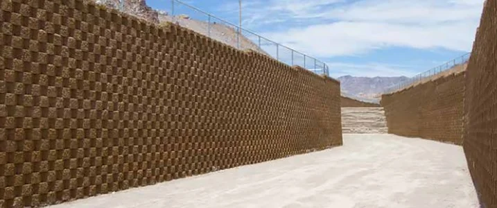 image © Keystone Retaining Wall Systems LLC