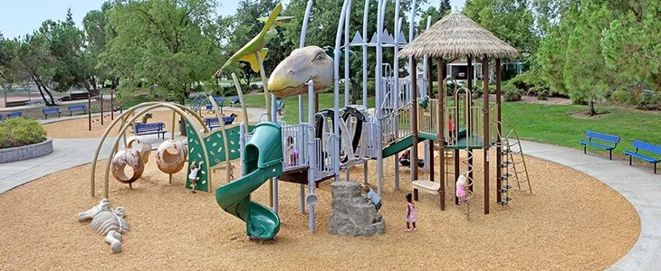 image © Little Tikes Commercial