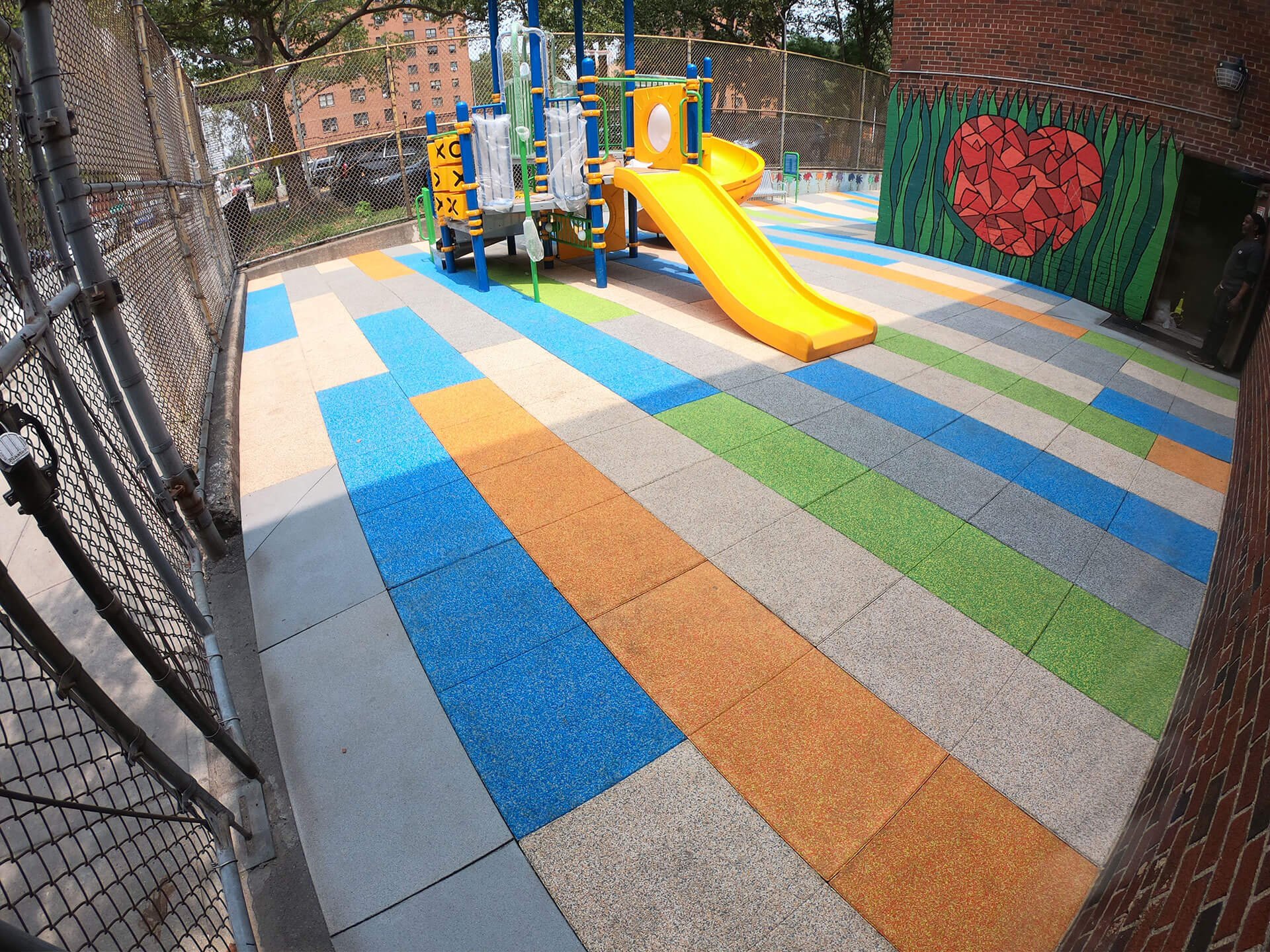 bright and cheerful projectby unity surfacing 04.jpg