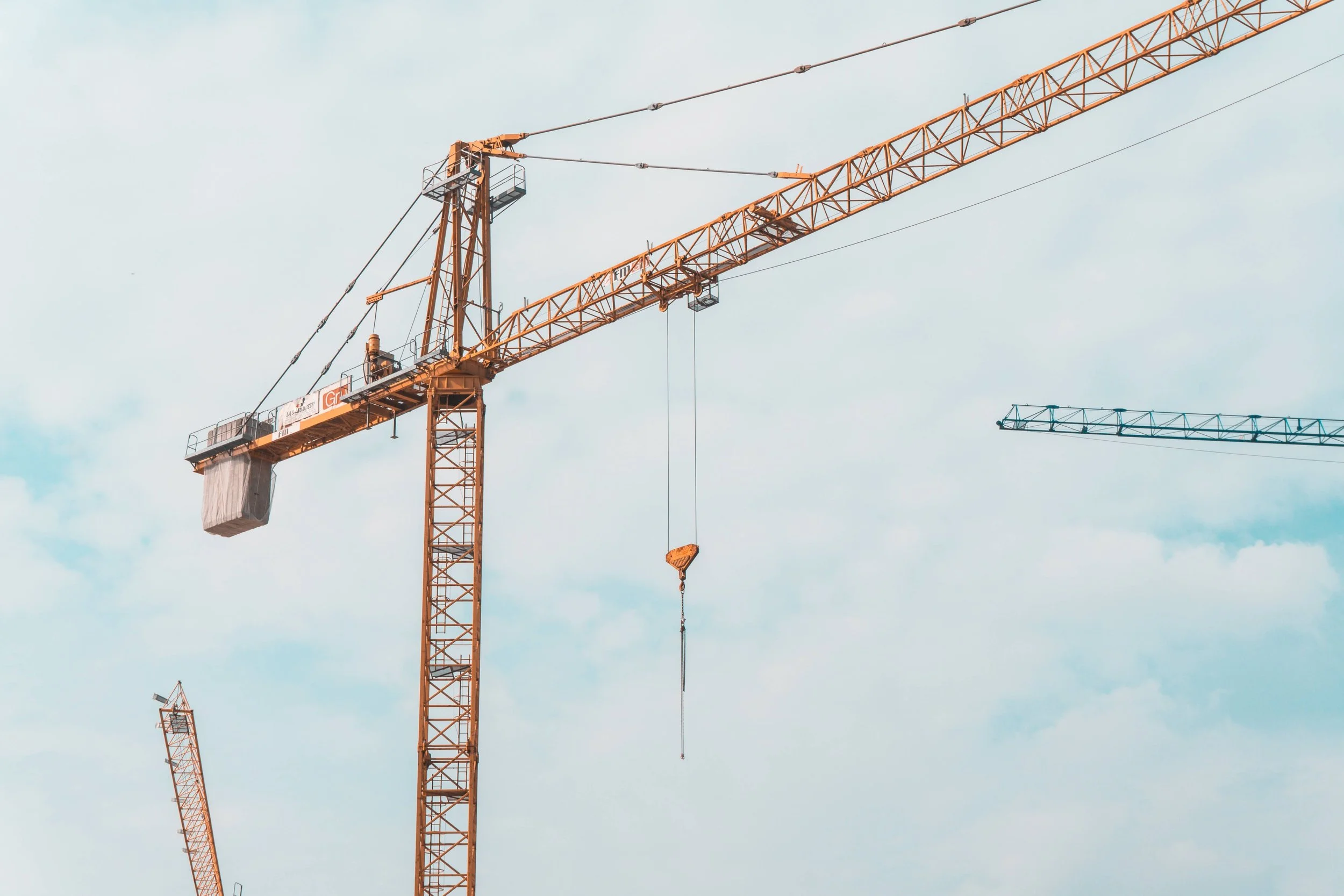 Improving Employee Safety Through Modular Construction | Design Ideas ...