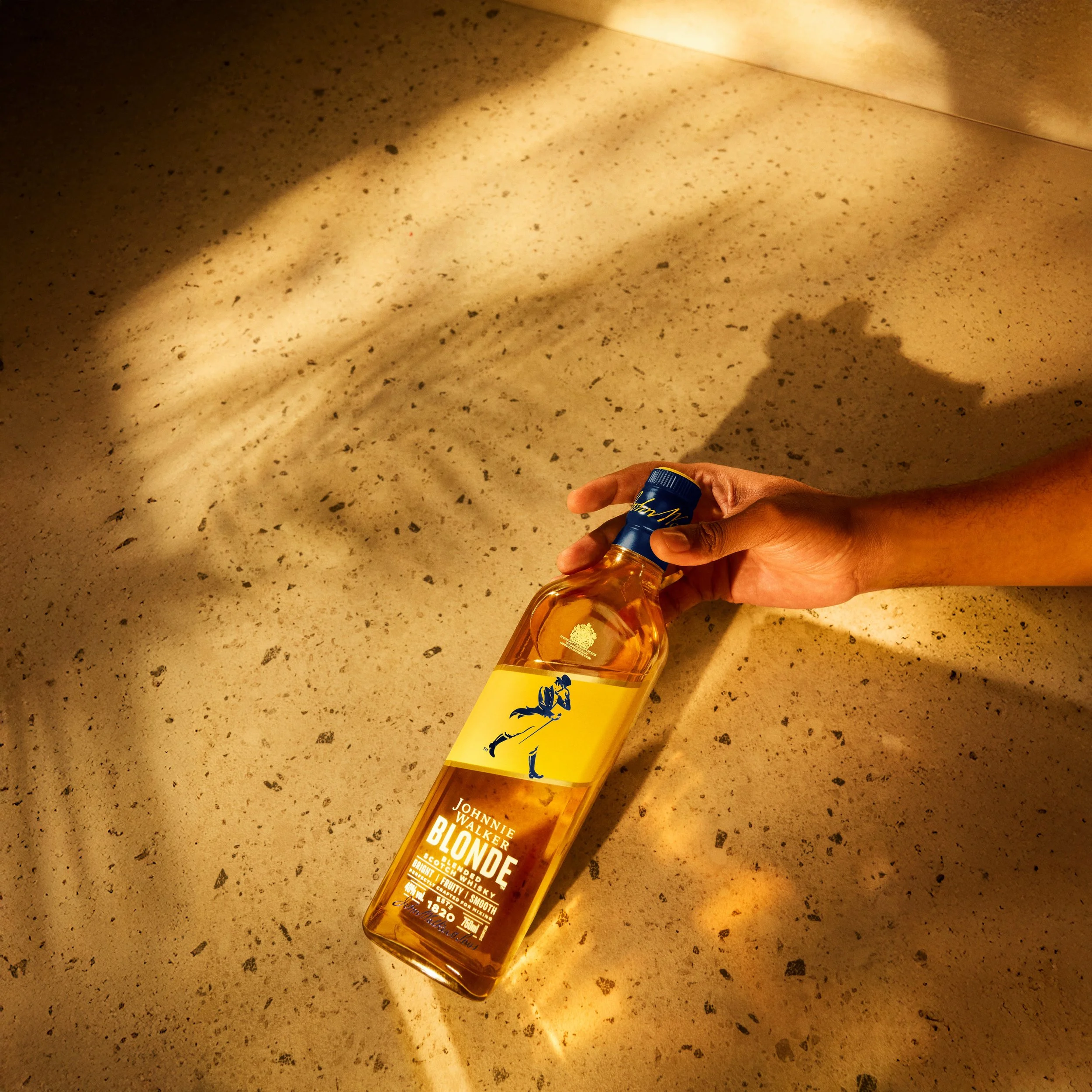 20250502_JOHNNIEWALKER_BLONDINHO_1526.jpg