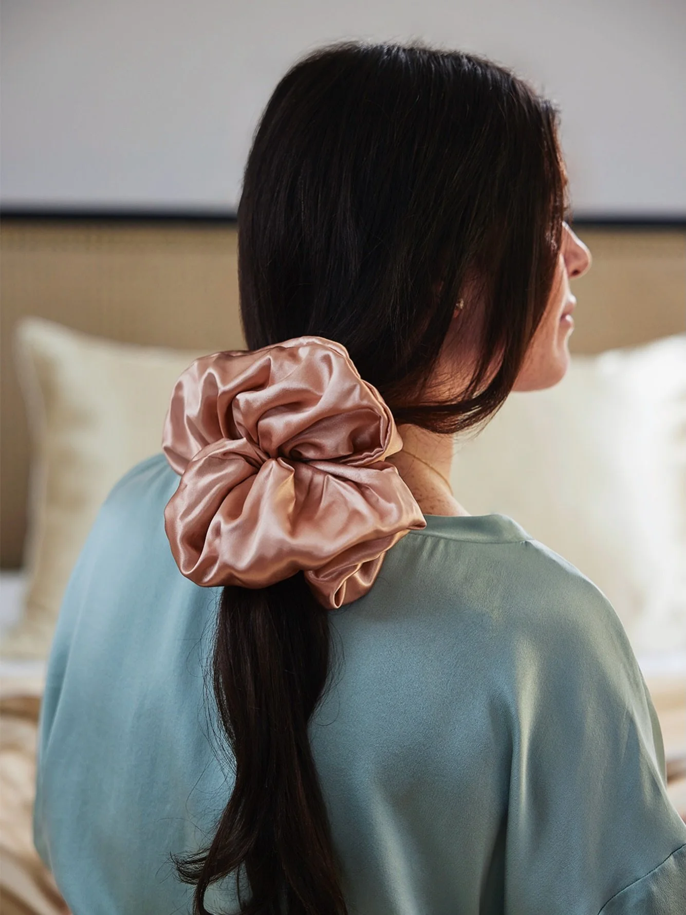 New updates for @kailu_silk. I love shooting for Kailu and their hand-stretched handmade raw silk luxury duvets and products. 
⠀⠀⠀⠀⠀⠀⠀⠀⠀
 
#commercialphotograher #commercialphotography #productphotographer #productphotography #advertisingphotography 