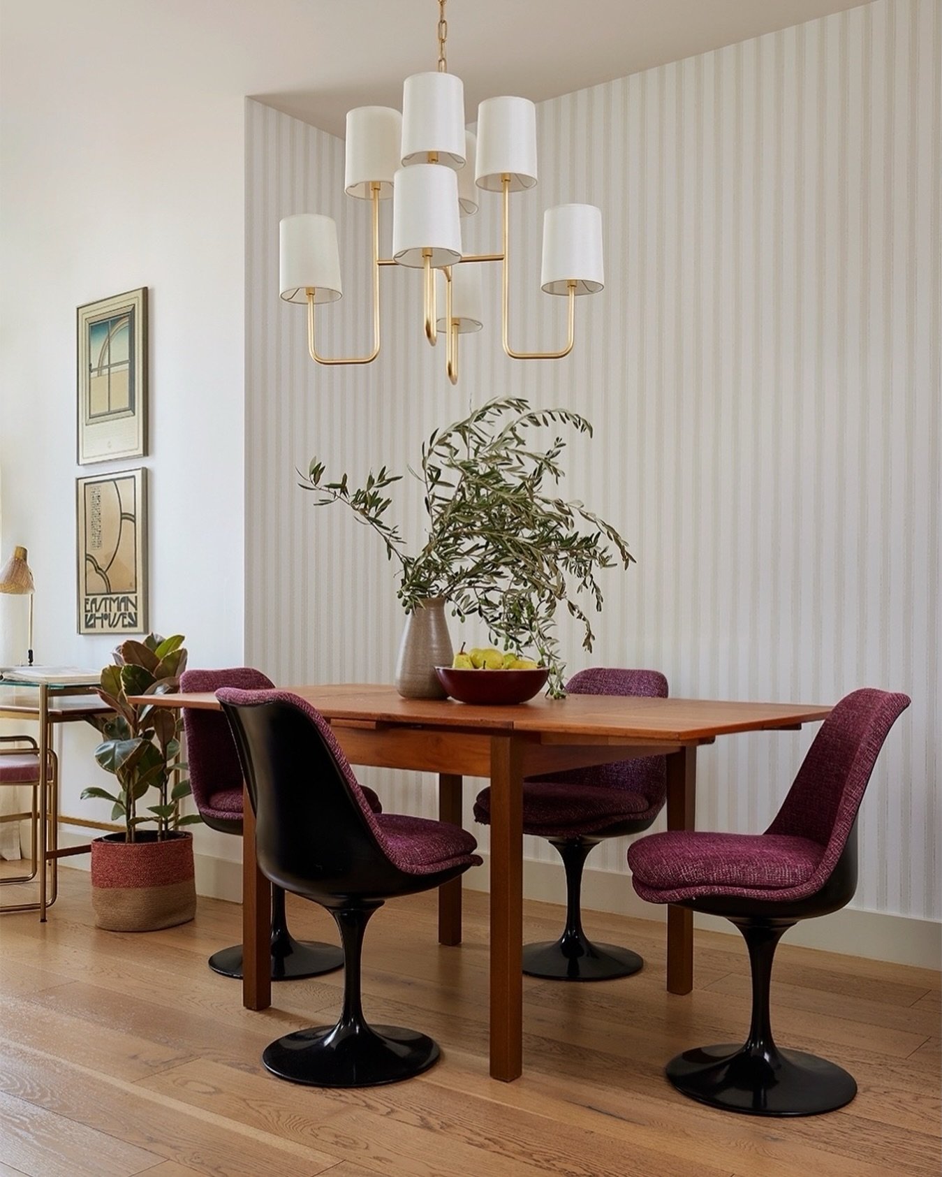 Sweet moments from a recent @daniellenovysf interiors shoot. Styling by @leighnoe
⠀⠀⠀⠀⠀⠀⠀⠀⠀
#interiorphotographer #commercialphotographer #interiordesign