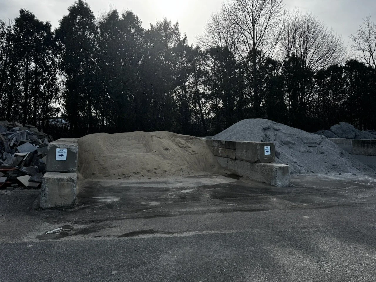 Library - 16 of 37.jpeg