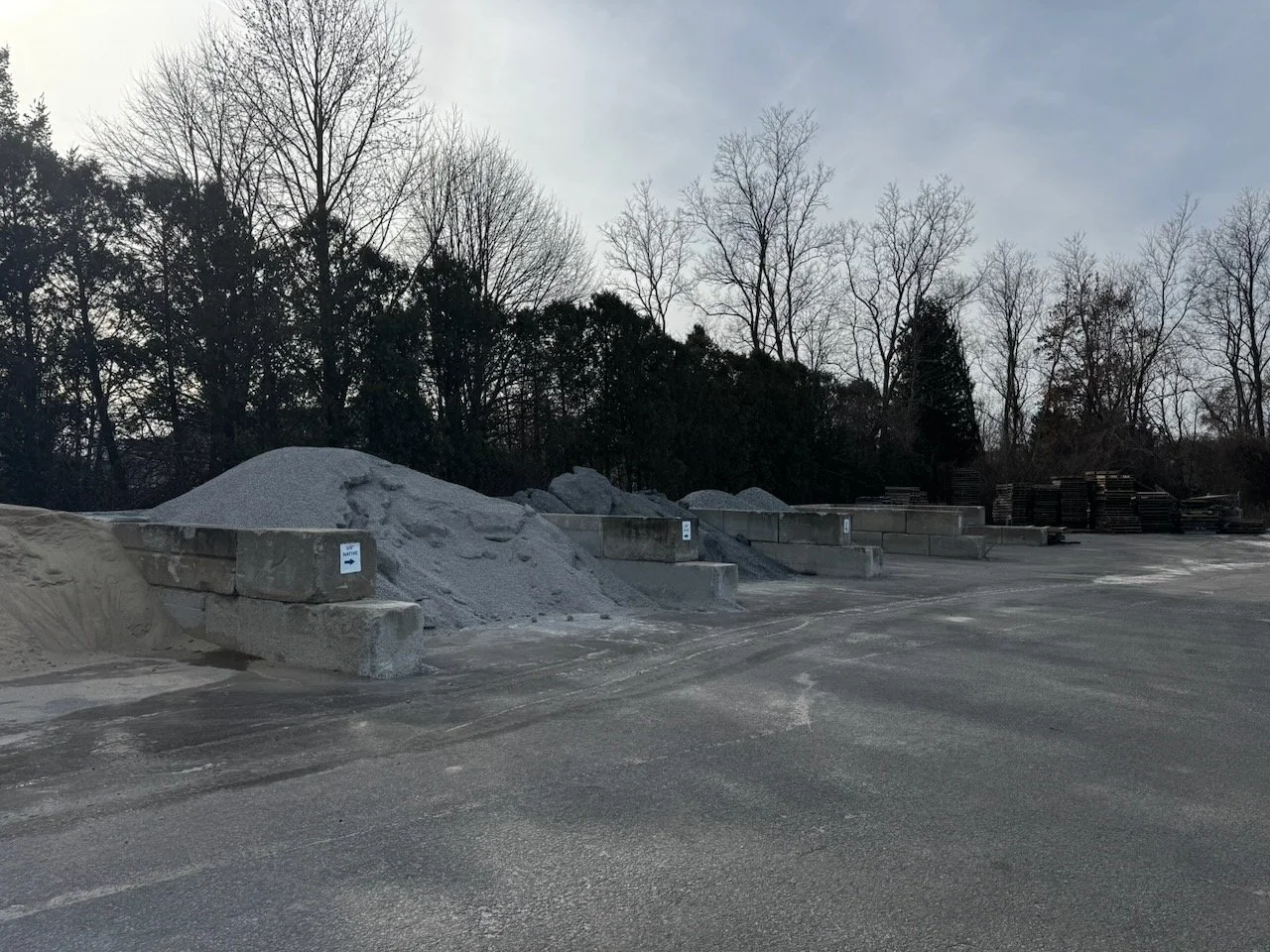 Library - 17 of 37.jpeg