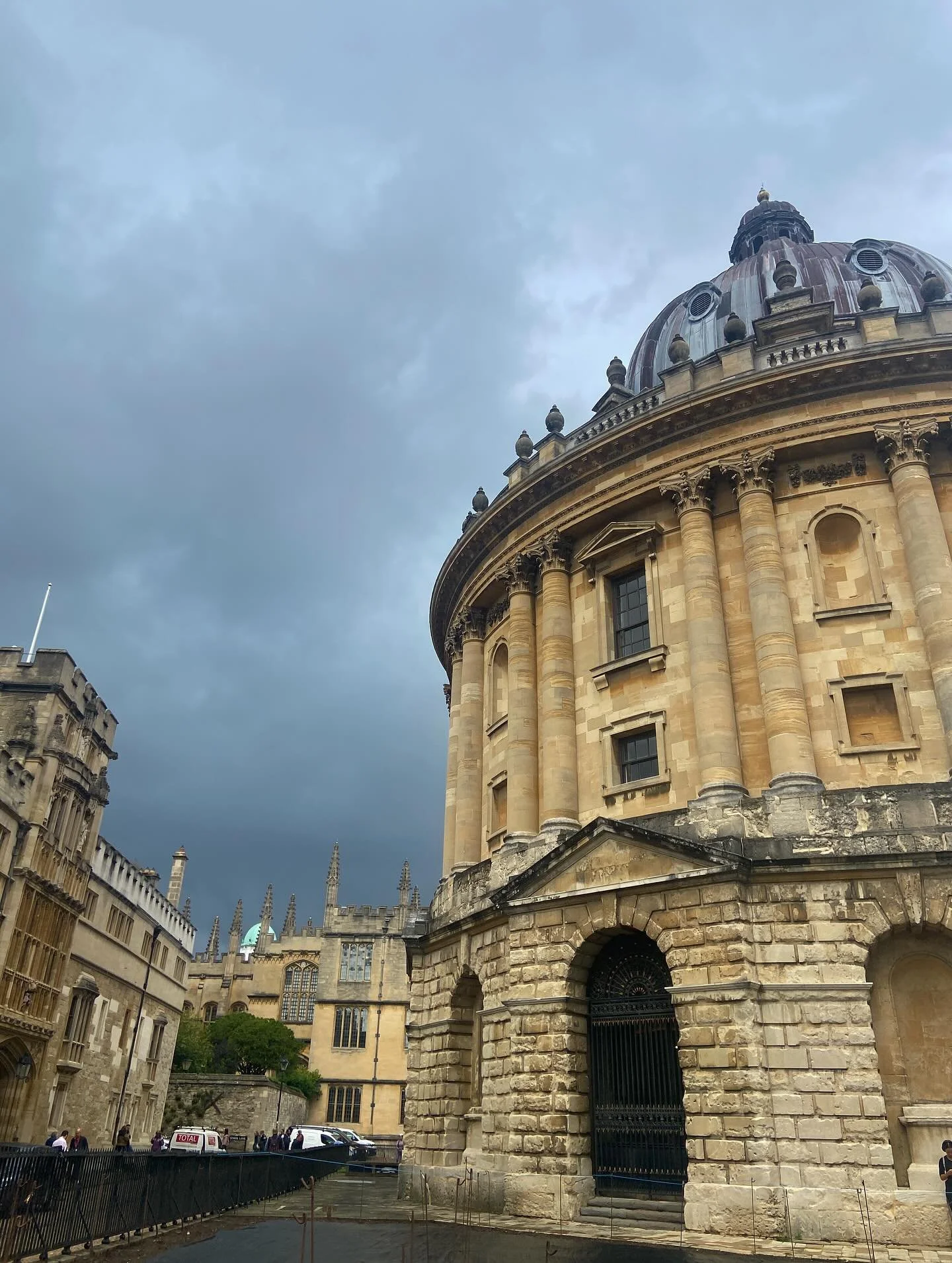 **Student days are over** Last Monday I handed in my dissertation, which marked the end of one year as a full time MA student. I&rsquo;ve cheated slightly here as Oxford University very kindly gave me a visitor&rsquo;s pass to the Bodleian Libraries.