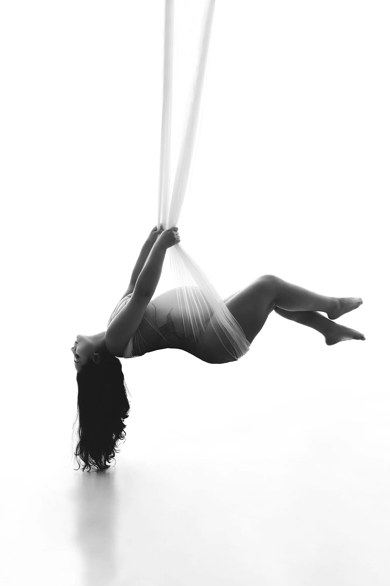artistic maternity photography in new rochelle new york