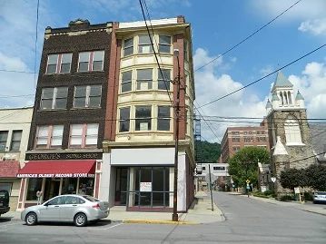 126 Market St Johnstown 15901 - Asking $15,000