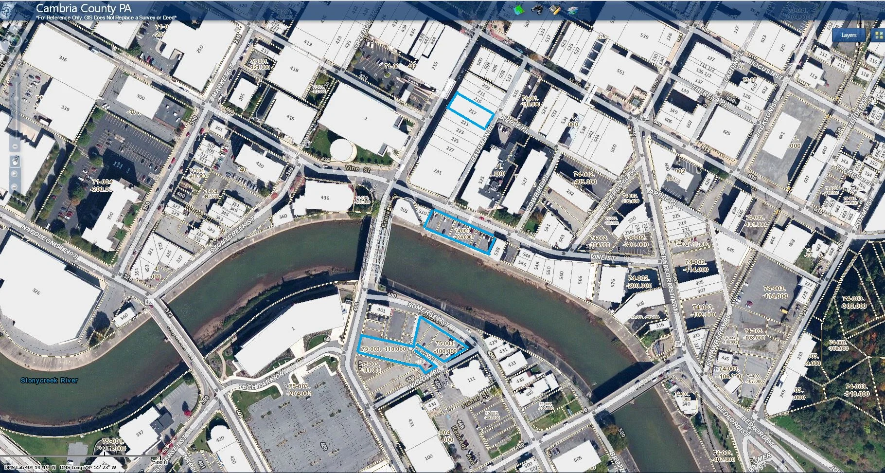 Building and parking lots that come with it
